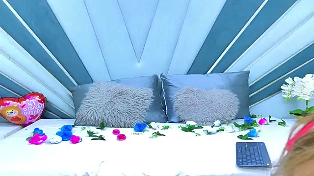 Snapshot of DulceeEsmeralda chatting on 02.12.26 DulceeEsmeralda online show from 02.12.26