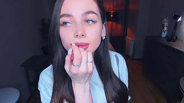 YvonneRobes online show from 01.09.26