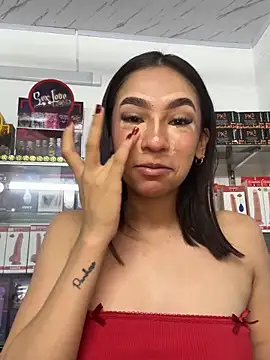 lunaluxury22 online show from 04.13.26