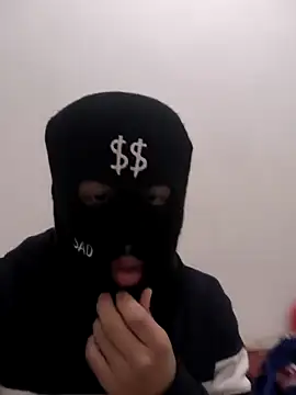 Snapshot of twinkarabboy chatting on 12.21.25 twinkarabboy online show from 12.21.25