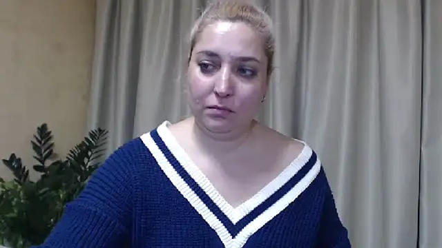 Snapshot of sweetpussy13 chatting on 01.29.25 sweetpussy13 online show from 01.29.25