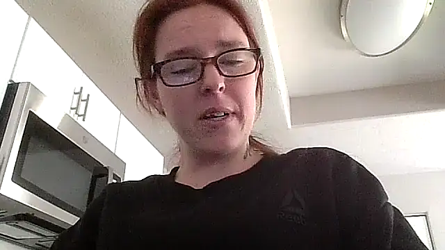 Snapshot of redremmi chatting on 02.28.26 redremmi online show from 02.28.26