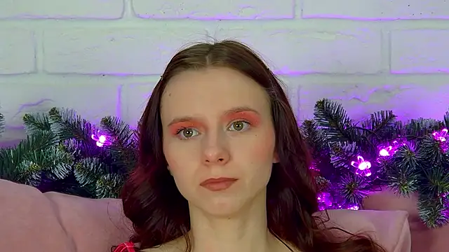 Snapshot of ArinaKubrick chatting on 12.20.25 ArinaKubrick online show from 12.20.25