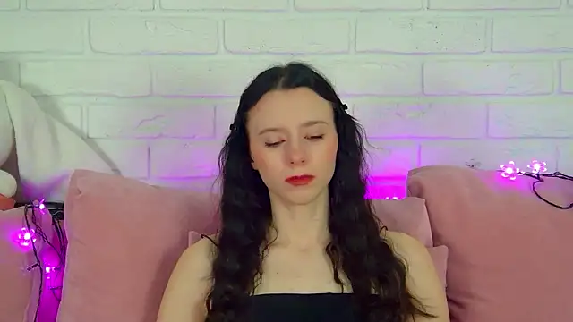 Snapshot of ArinaKubrick chatting on 01.14.26 ArinaKubrick online show from 01.14.26