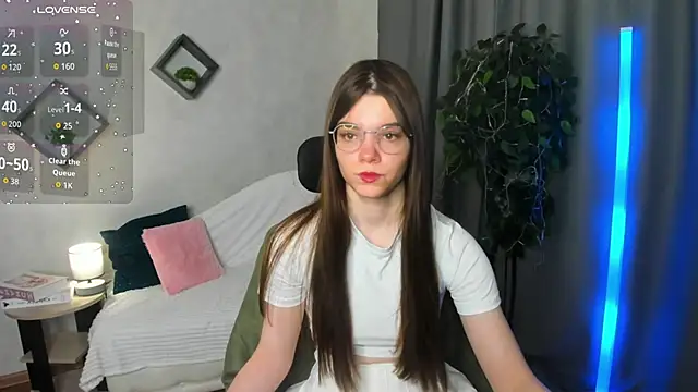 miss  evelyne online show from 12.23.25