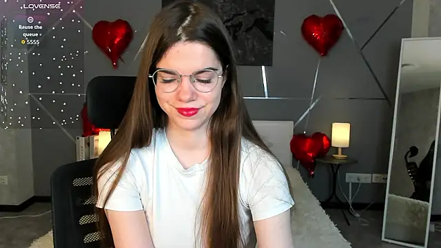 miss  evelyne online show from 02.15.26