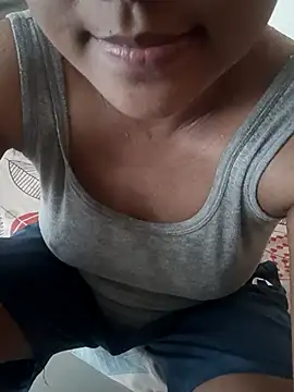 Snapshot of Cristina_love69 chatting on 07.20.26 Cristina love69 online show from 07.20.26