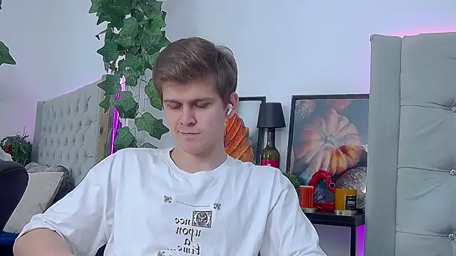 NickJohnas online show from 02.04.26