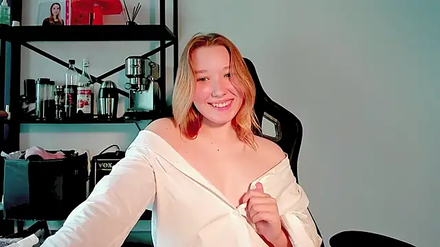 Snapshot of Agatha_Mayson chatting on 07.20.26 Agatha Mayson online show from 07.20.26