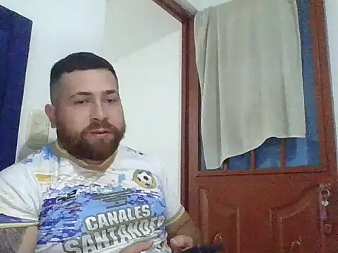 hammerwhite01 online show from 01.07.26