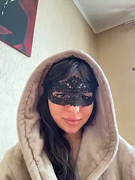 SilkyMira online show from 04.15.26