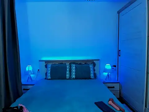 Snapshot of MistressKarla1 chatting on 02.12.26 MistressKarla1 online show from 02.12.26