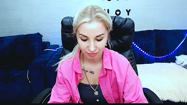 Hanna--Sweet online show from 12.15.25