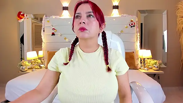 Snapshot of maturexxx_ chatting on 12.14.25 maturexxx online show from 12.14.25