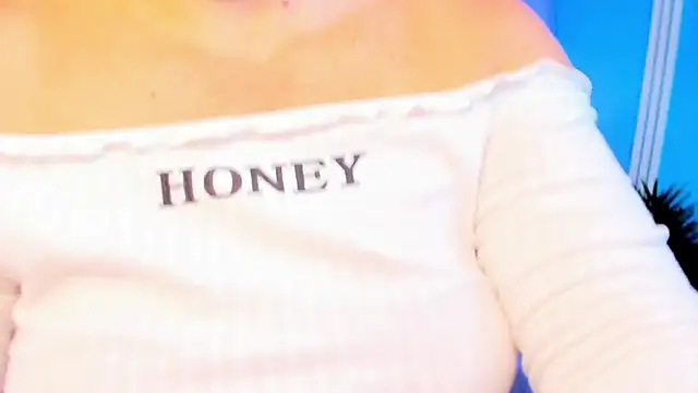 dahianeconnor online show from 02.23.26