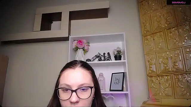 LiliaErmi online show from 12.16.25