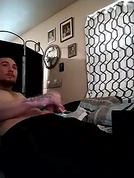 sexywhitedickxh online show from 01.12.26