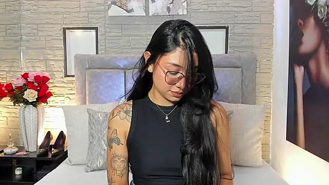 LanaRouse online show from 02.20.26