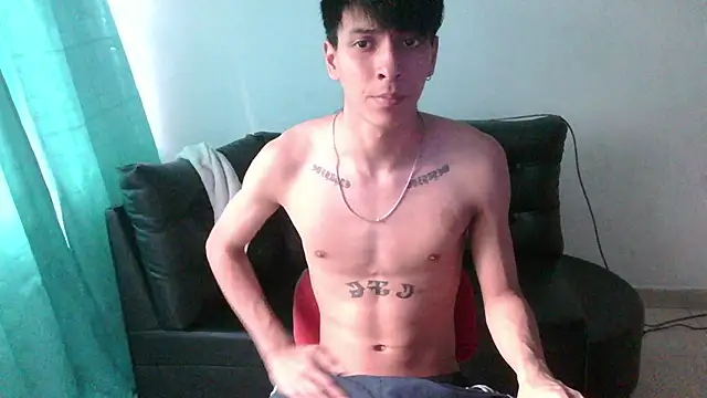 Snapshot of SebasT-sex chatting on 05.21.26 SebasT-sex online show from 05.21.26