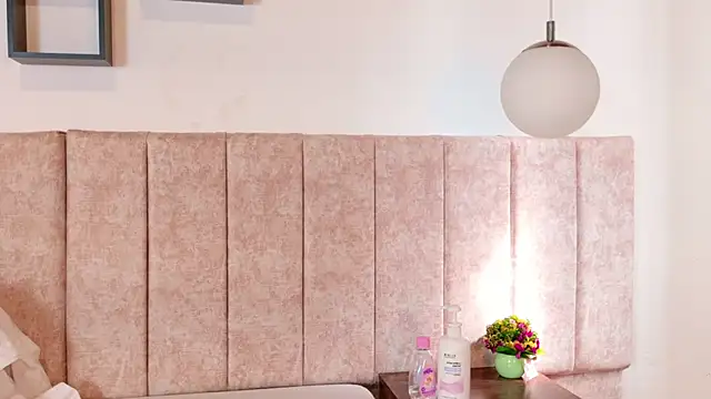 Zoehot 11 online show from 03.11.26