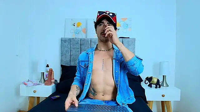 Ethan Briggs online show from 01.06.26