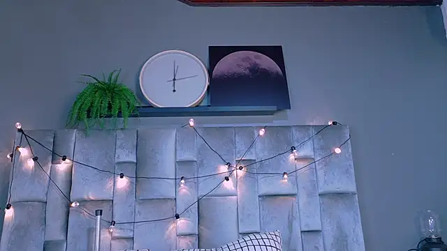 Miia Anderson online show from 03.07.26