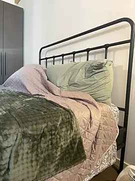 YourSlutQueen online show from 03.20.26