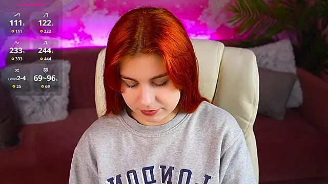 Snapshot of GingerPinky chatting on 02.04.26 GingerPinky online show from 02.04.26