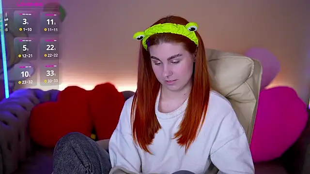 Snapshot of GingerPinky chatting on 02.17.26 GingerPinky online show from 02.17.26