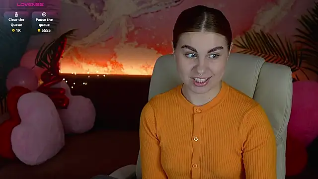 Snapshot of GingerPinky chatting on 02.23.26 GingerPinky online show from 02.23.26