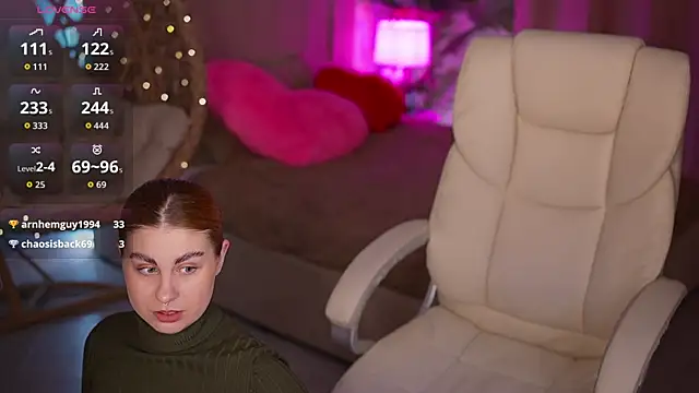 Snapshot of GingerPinky chatting on 02.28.26 GingerPinky online show from 02.28.26