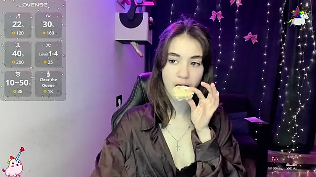 Snapshot of Evangelique chatting on 02.17.26 Evangelique online show from 02.17.26