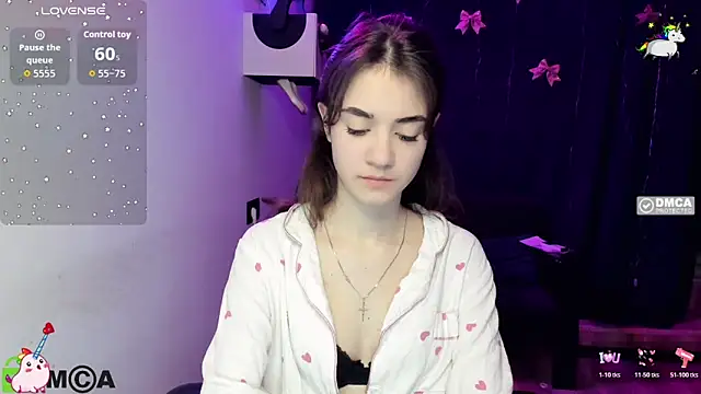 Snapshot of Evangelique chatting on 02.18.26 Evangelique online show from 02.18.26