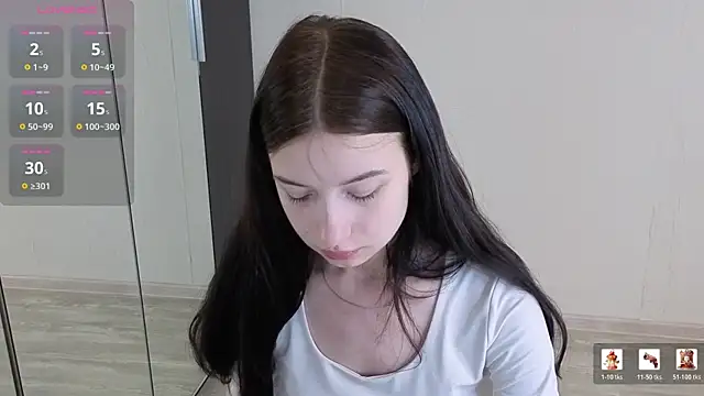 Snapshot of AlicePowells chatting on 07.03.26 AlicePowells online show from 07.03.26
