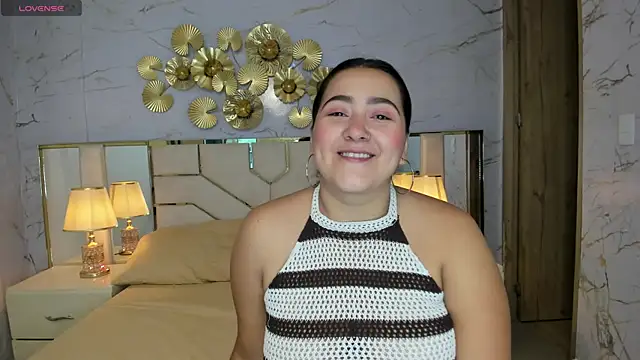 Snapshot of beautifulgirl4u_ chatting on 04.24.26 beautifulgirl4u online show from 04.24.26