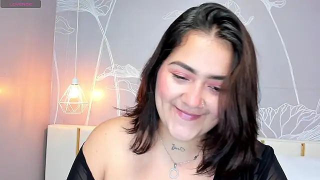 Snapshot of beautifulgirl4u_ chatting on 05.14.26 beautifulgirl4u online show from 05.14.26