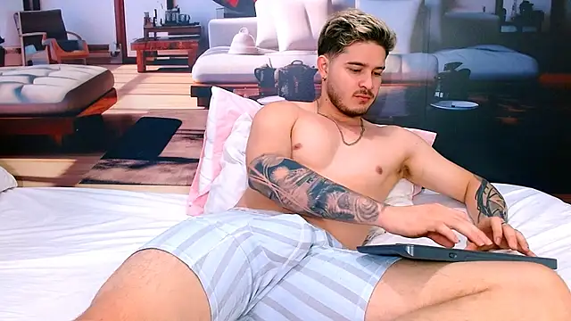 RayanLynxx online show from 01.13.26