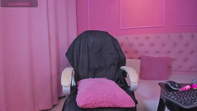 Snapshot of Jaddy_lol chatting on 02.15.26 Jaddy lol online show from 02.15.26