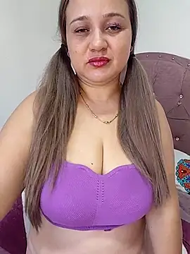 MMia 18 online show from 12.13.25