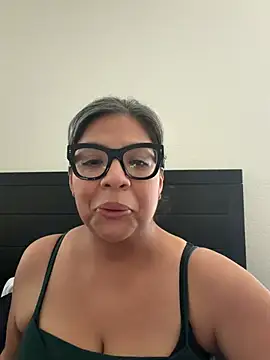 BettyWhispers online show from 03.24.26