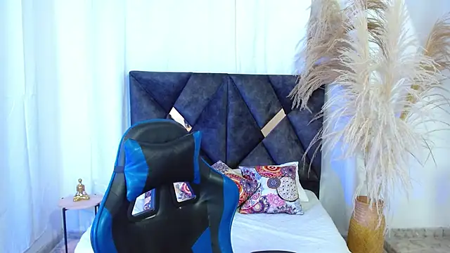 angelll18  online show from 02.05.26