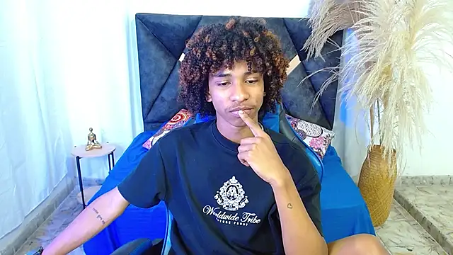 angelll18  online show from 03.18.26