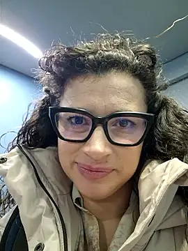 Snapshot of MiraBennet chatting on 01.15.26 MiraBennet online show from 01.15.26