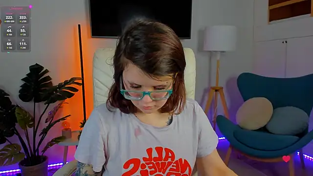 Ariell Mini online show from 04.21.26