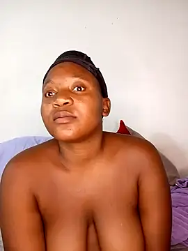 Snapshot of SweetHotPussy_99 chatting on 04.14.26 SweetHotPussy 99 online show from 04.14.26