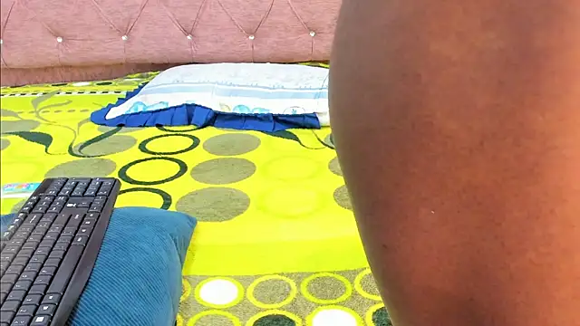 Jazmin040  online show from 01.15.26