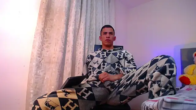 TOMBOYSEXX online show from 03.05.26