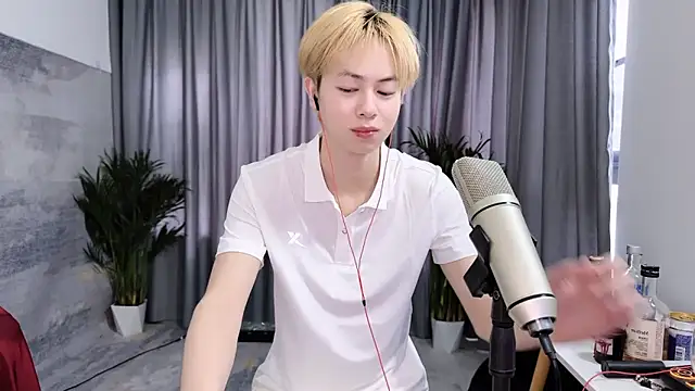 Snapshot of hafabva chatting on 03.28.26 hafabva online show from 03.28.26