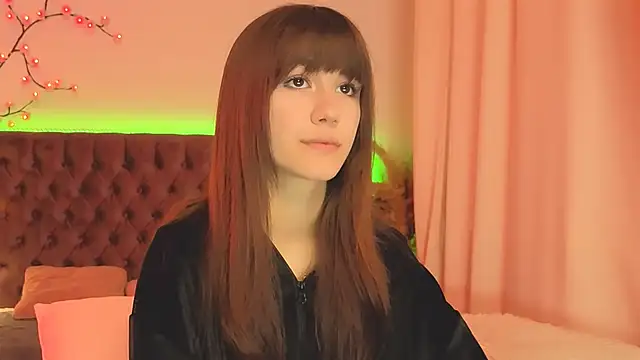 MilanaHotts online show from 06.04.26