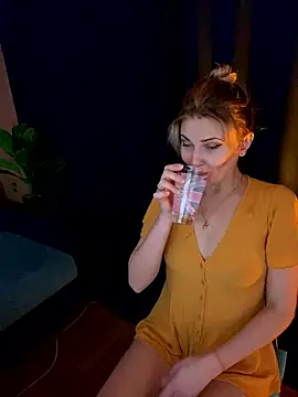 WetHotMilfaa online show from 01.10.26